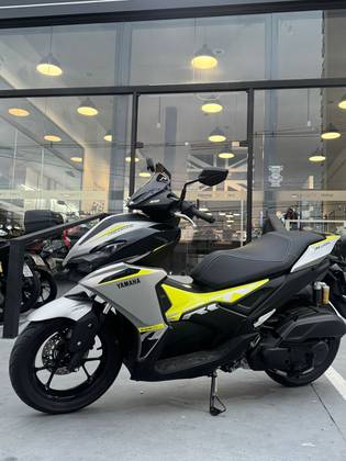 YAMAHA AEROX 160 ABS 